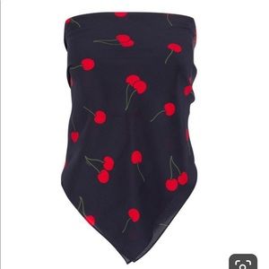 Realisation Par cherry handkerchief top